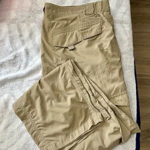 Columbia Men’s XL Hiking Pants Size 38/32